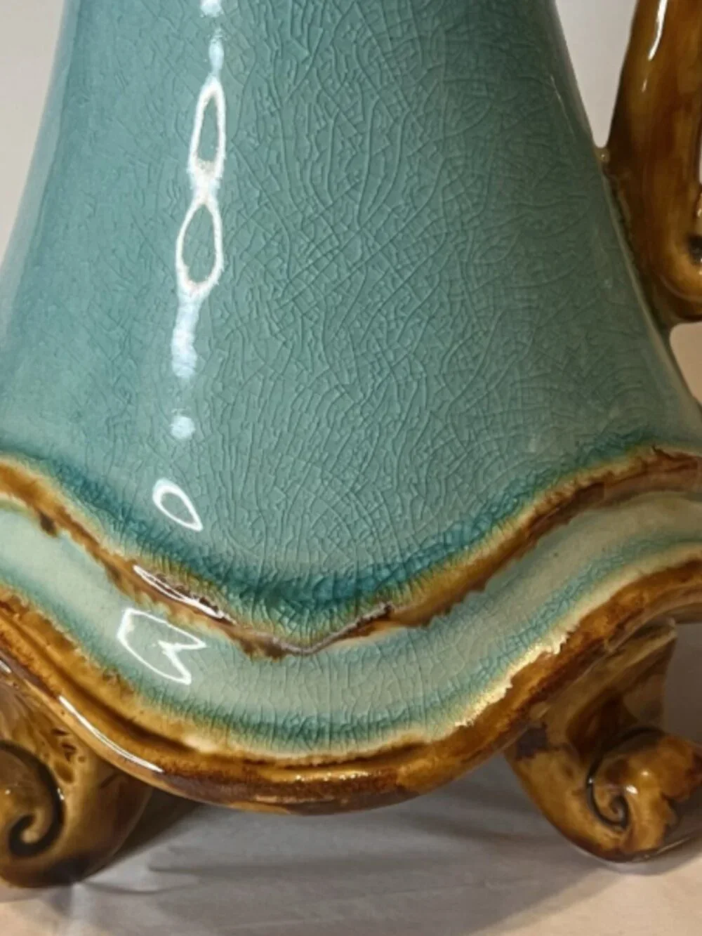 Spiegel.  Aqua Pitcher Vase.  10.4